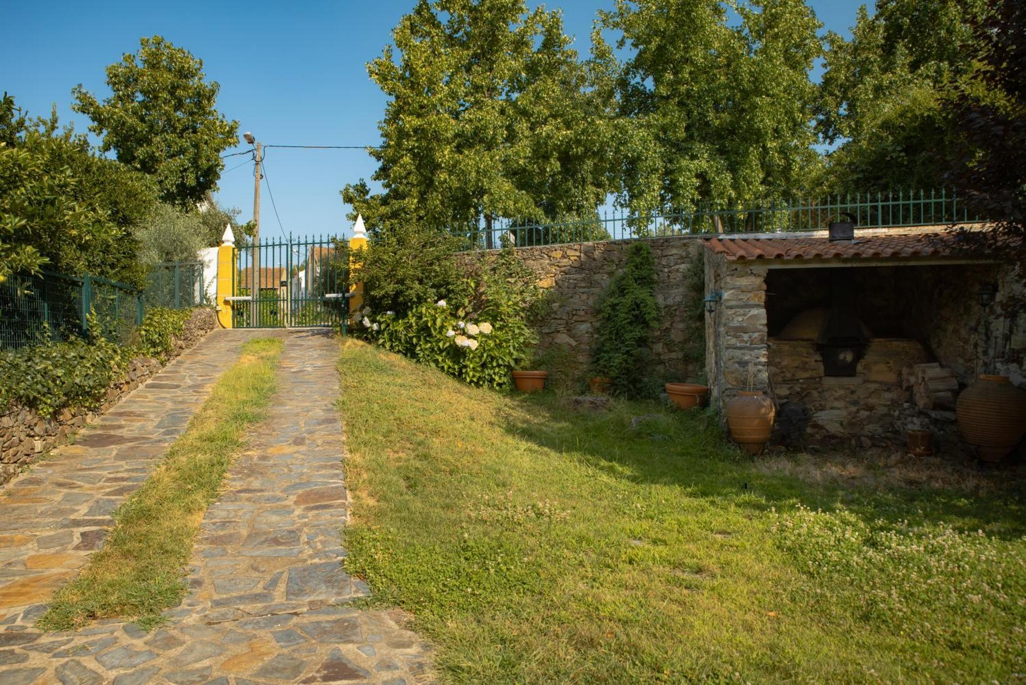 A Sobreirinha Jacuzzi E Pet Friendly Villa Sobreira Formosa Exterior photo